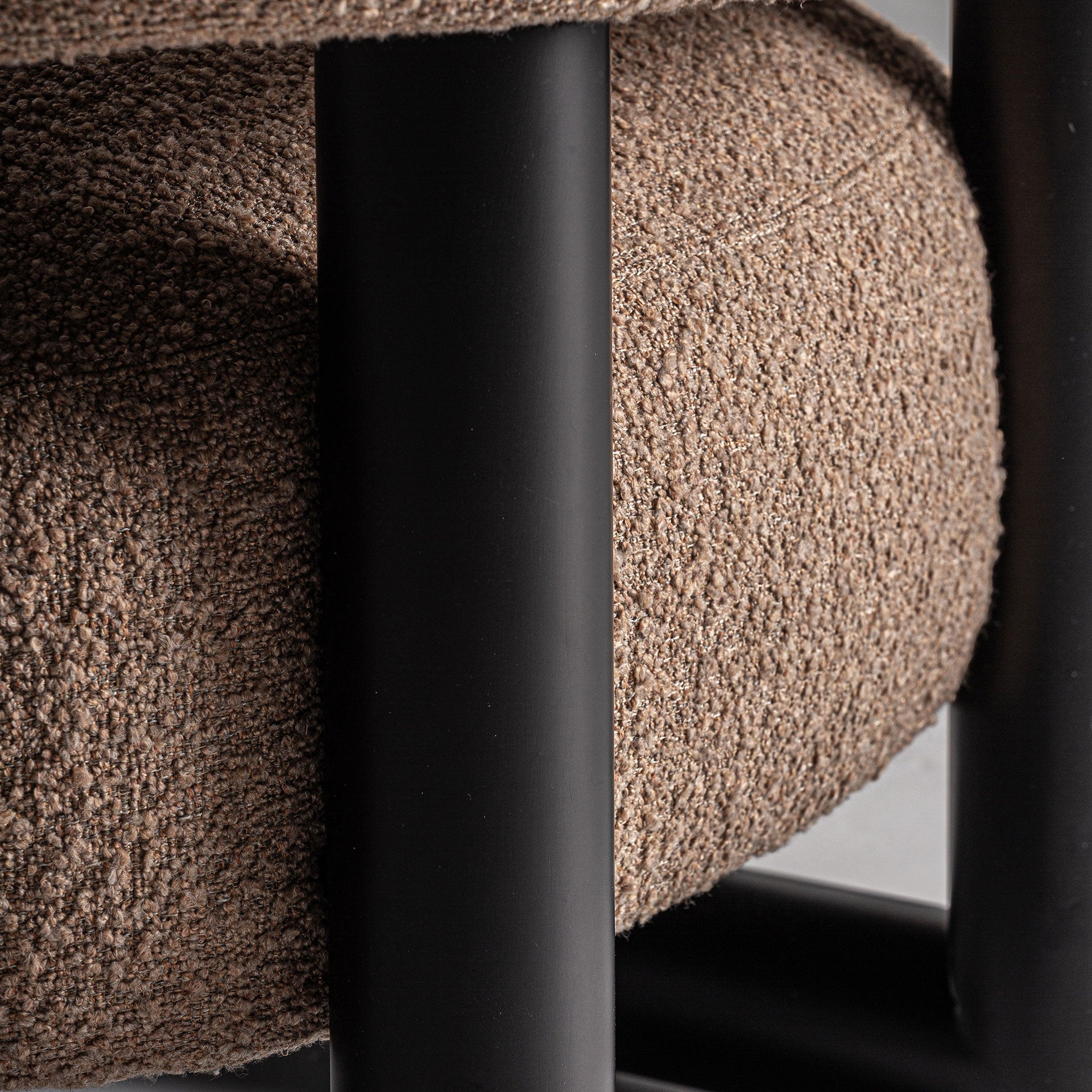 IRVIN ARMCHAIR